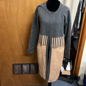 Liz Claiborne Street Length Sweater (Lg)